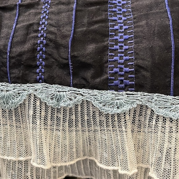 Anthropologie Snak silk embroidered midi skirt size 4 - Picture 6 of 6